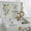Trusou botez personalizat, cutie de lemn, trandafiri albi, fata, baiat Trusou botez personalizat, cutie de lemn, trandafiri albi, fata, baiat