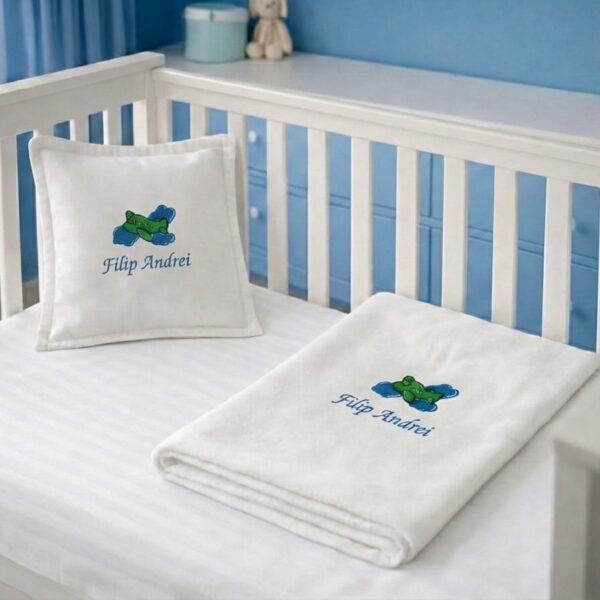 cadou camera copilului baiat, paturica personalizata baiat, pernuta baiat personalizata cadou camera copilului baiat, paturica personalizata baiat, pernuta baiat personalizata