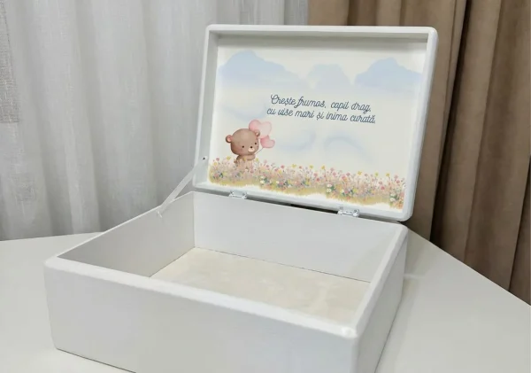 cutie lemn cadou fete, cutie lemn personalizata pentru fetite, cadou 1 an