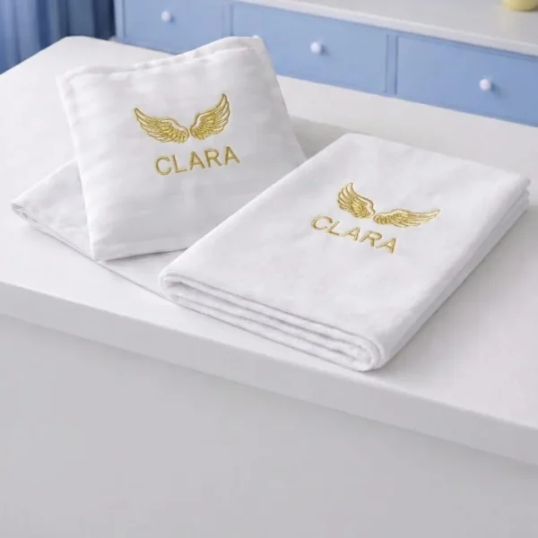 set lenjerie patut cu nume, lenjerie cu aripi brodate, lenjerie eleganta copii set lenjerie patut cu nume, lenjerie cu aripi brodate, lenjerie eleganta copii