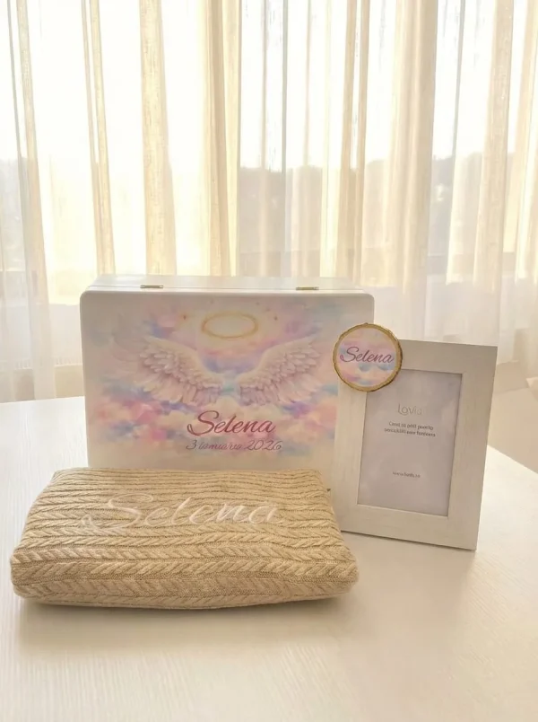 set paturica bebelusi personalizata, cutie amintiri si rama foto personalizata pentru fetite set paturica bebelusi personalizata, cutie amintiri si rama foto personalizata pentru fetite