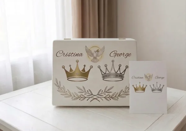 cutie de amintiri pentru nasi cu felicitare Set Cadou Nasi Botez, Cutie Personalizata + Prosoape Brodate + Felicitare, Model King & Queen