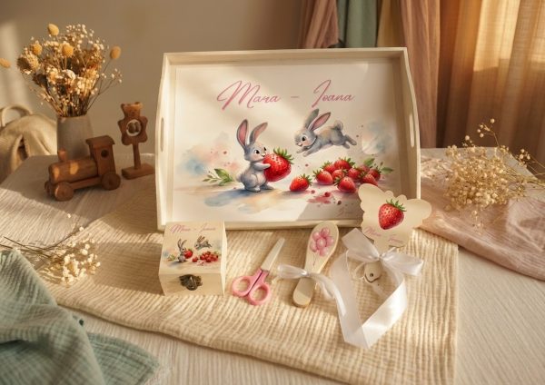 set turta cu capsuni si iepuri, cadou 1 an model capsuni, caodu model iepurasi