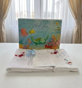 trusou botez tema marina, trusou fara lumanare, trusou in cutie de lemn cu pesti