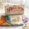 Set cadou educatoare premium: cutie de lemn cu ilustratia doamnei si a clasei pe capac, esarfa de matase naturala cu pasari si flori tropicale, 3 odorizante de dulap